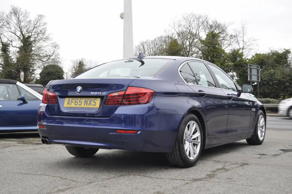 2015-bmw-5-series-20td-520d-se-190bhp-saloon-4d-auto-big-24