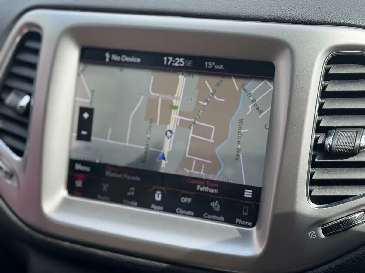 2018-jeep-compass-14-multiair-ii-longitude-big-10