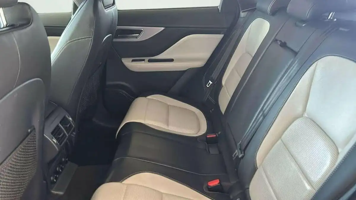 2019-jaguar-f-pace-20-i4d-r-sport-180ps-ss-auto-big-46