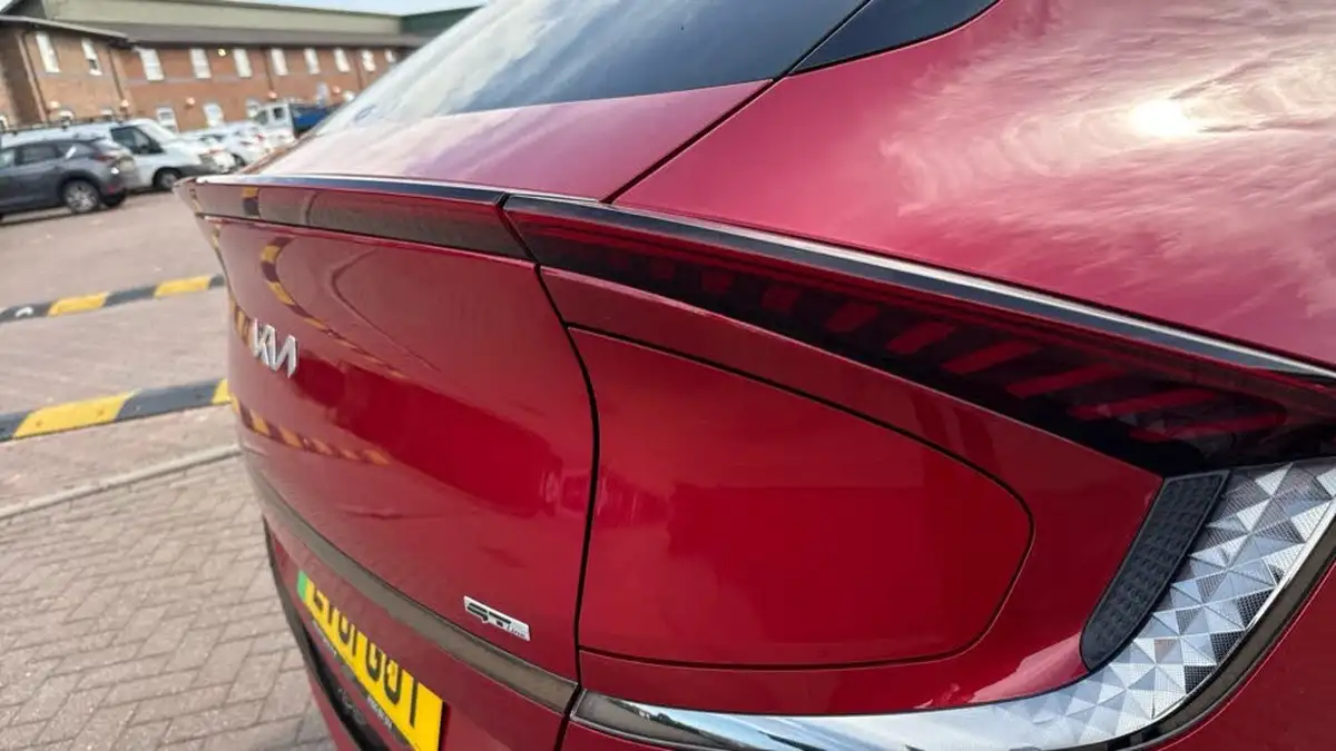 2021-kia-ev6-e-gt-line-225bhp-heat-pump-big-28