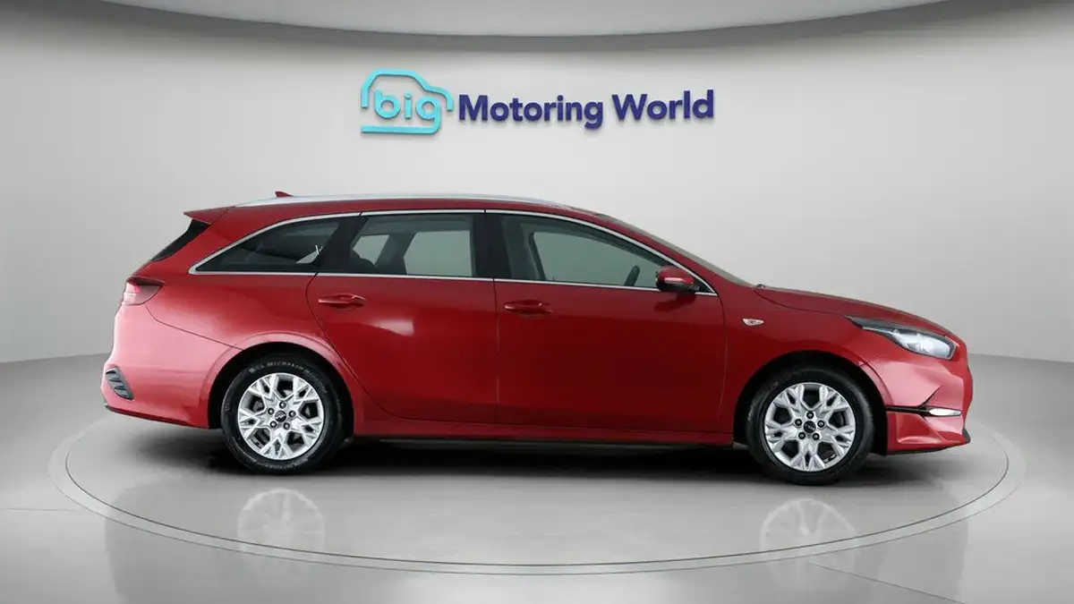 2023-kia-ceed-15-t-gdi-2-158bhp-sportswagon-big-8