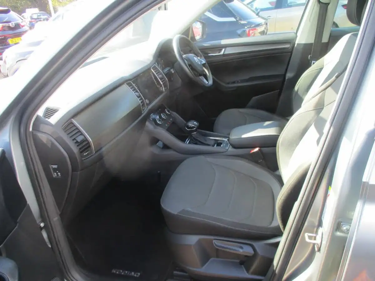 2018-skoda-kodiaq-20tdi-se-technology-4x4-5-seatsss-dsg-big-4