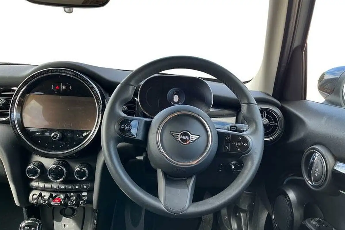2024-mini-cooper-15-cooper-classic-premium-auto-hatchback-5d-auto-big-10