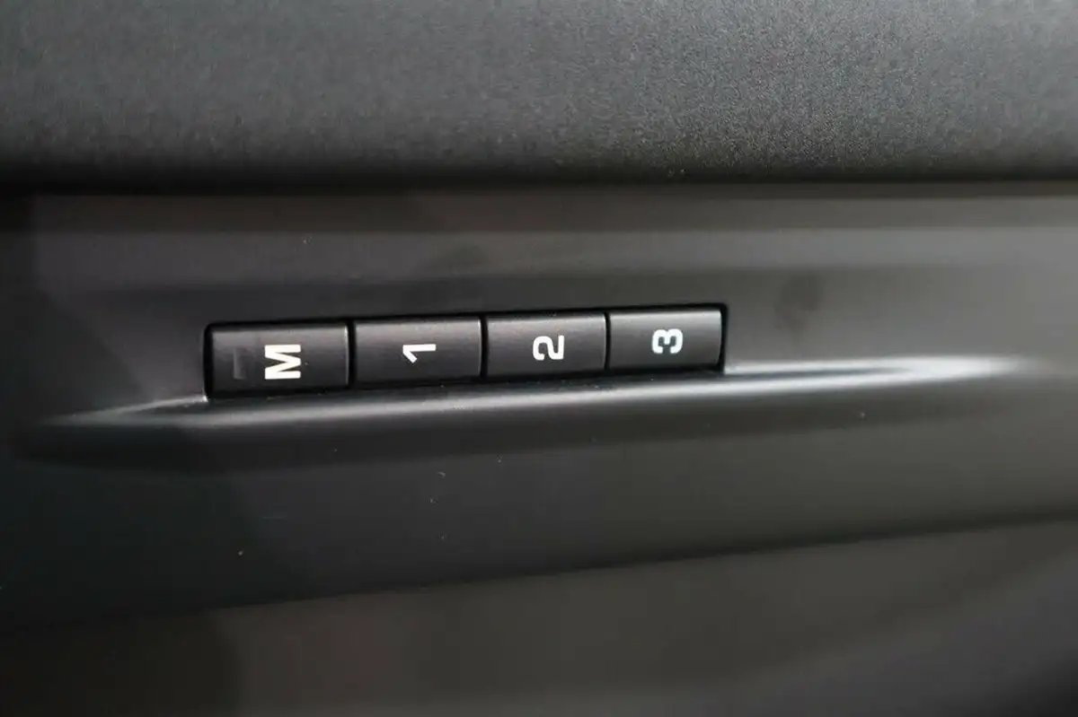 2021-land-rover-range-rover-evoque-20-d200-r-dynamic-se-big-20