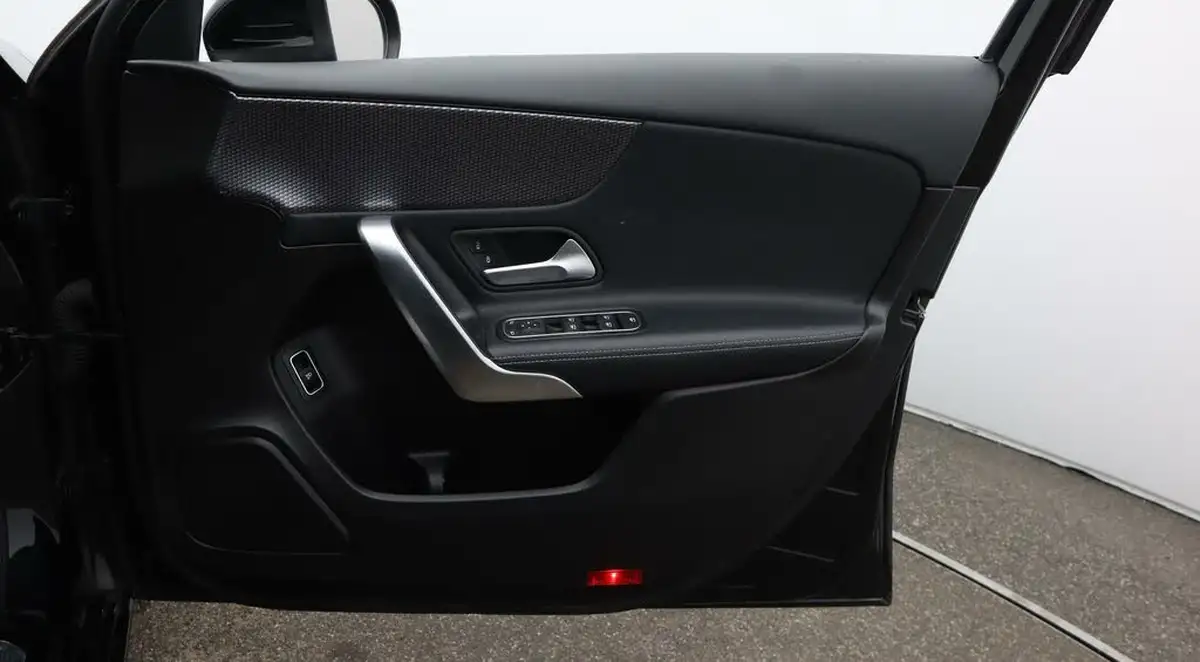 2019-mercedes-benz-a-class-13-a200-sport-saloon-4d-7g-dct-big-15