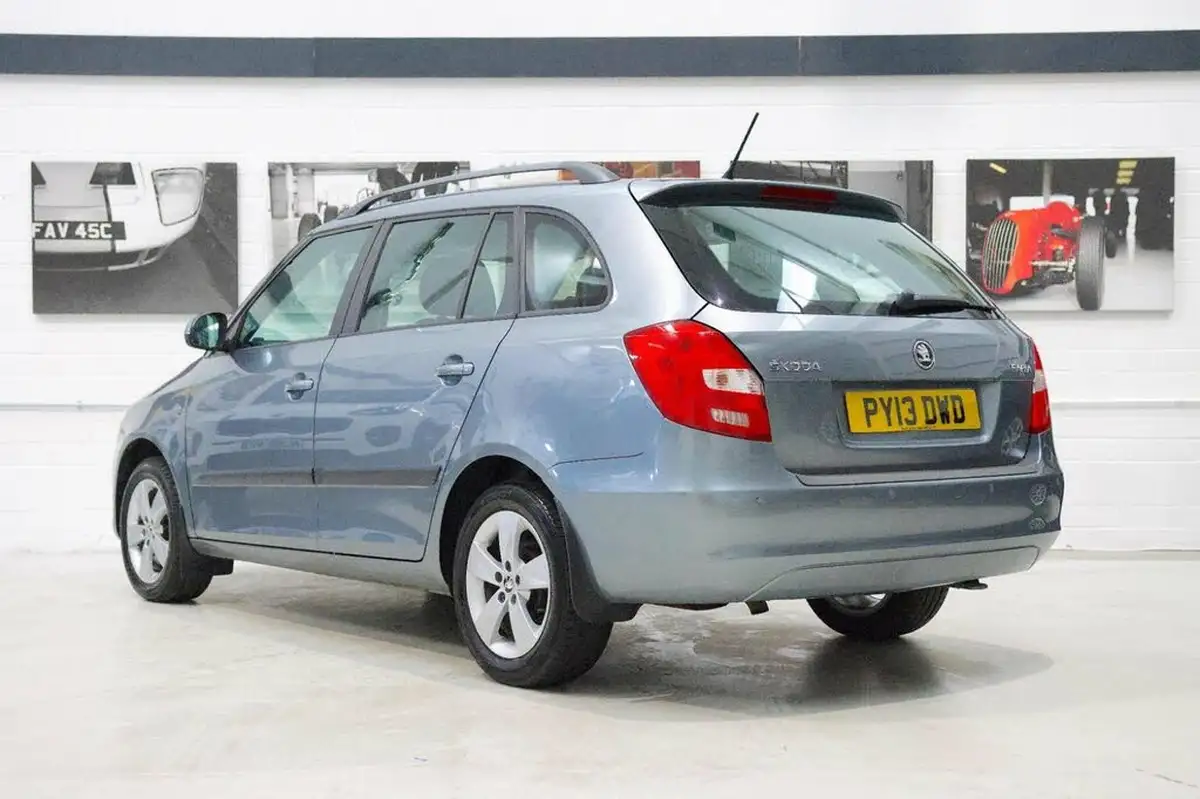 2013-skoda-fabia-12-se-104bhp-estate-1197cc-dsg-big-5