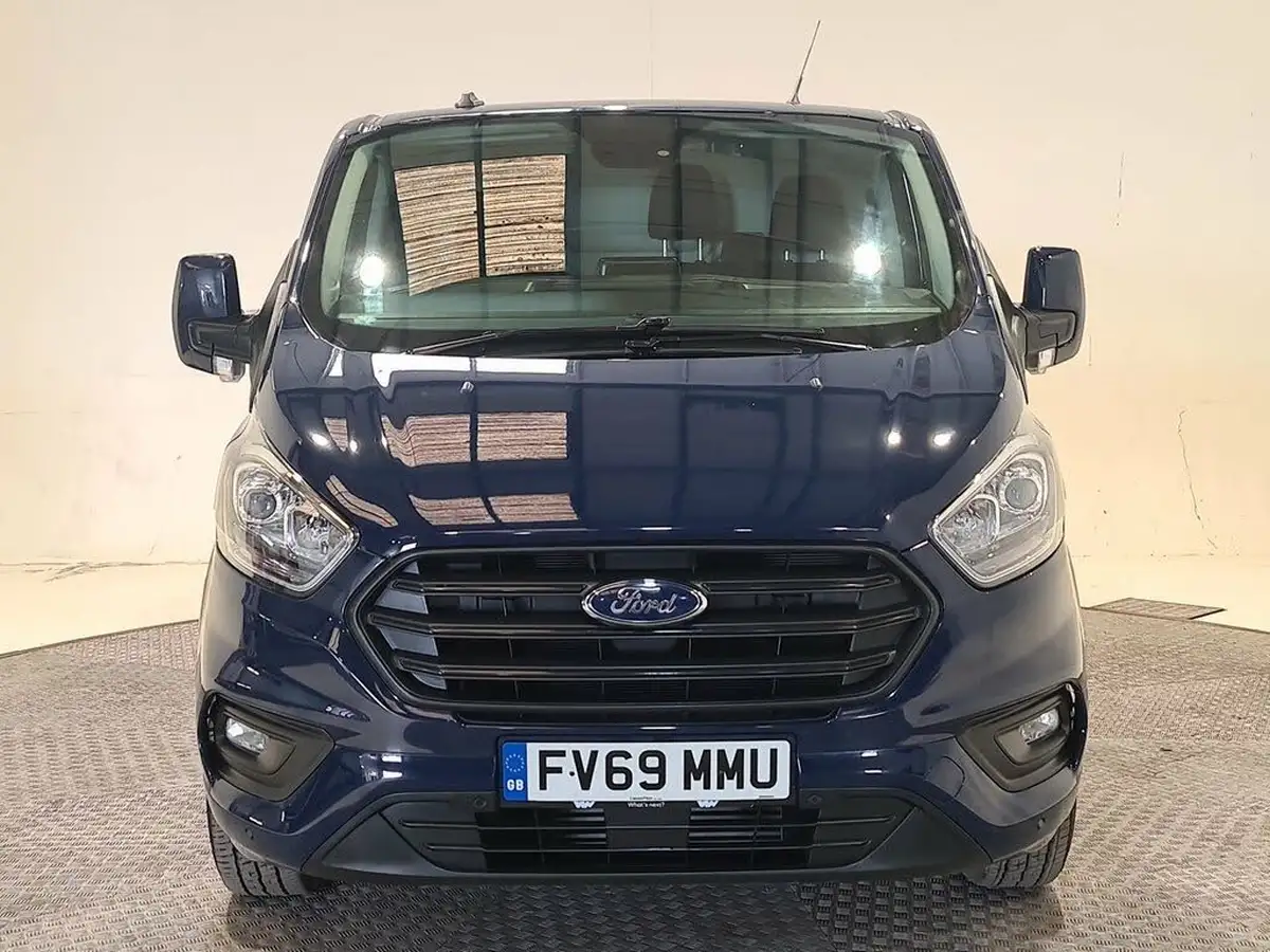 2020-ford-transit-custom-20tdci-320-l1h1-trend-105pseu6dt-panel-van-big-1