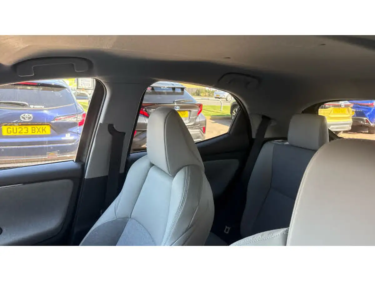 2021-toyota-yaris-15-vvt-i-excel-big-20