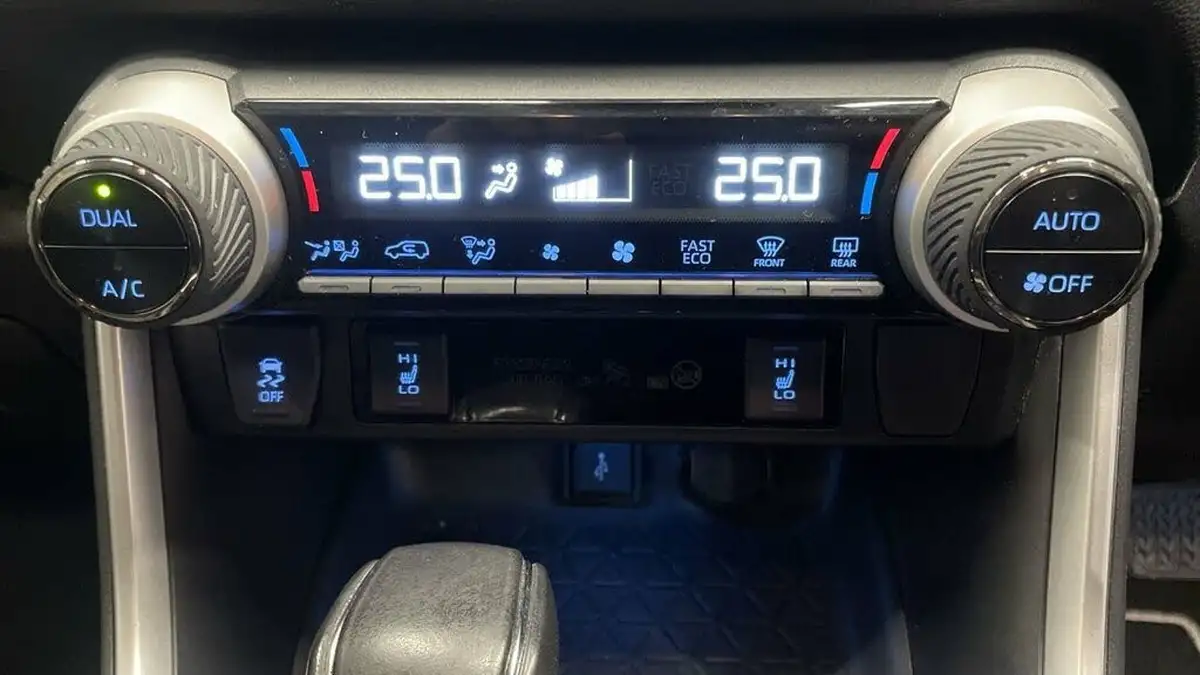 2021-toyota-rav4-25-vvt-i-excel-215bhp-big-27