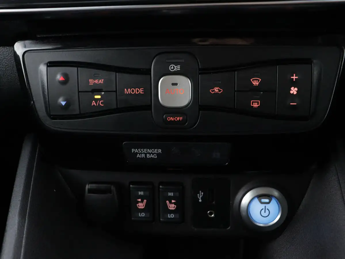 2019-nissan-leaf-e-n-connecta-big-20