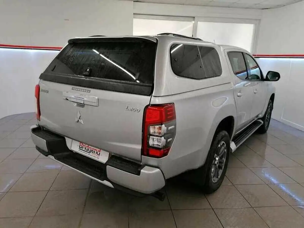 2020-mitsubishi-l200-22di-d-barbarian-big-5