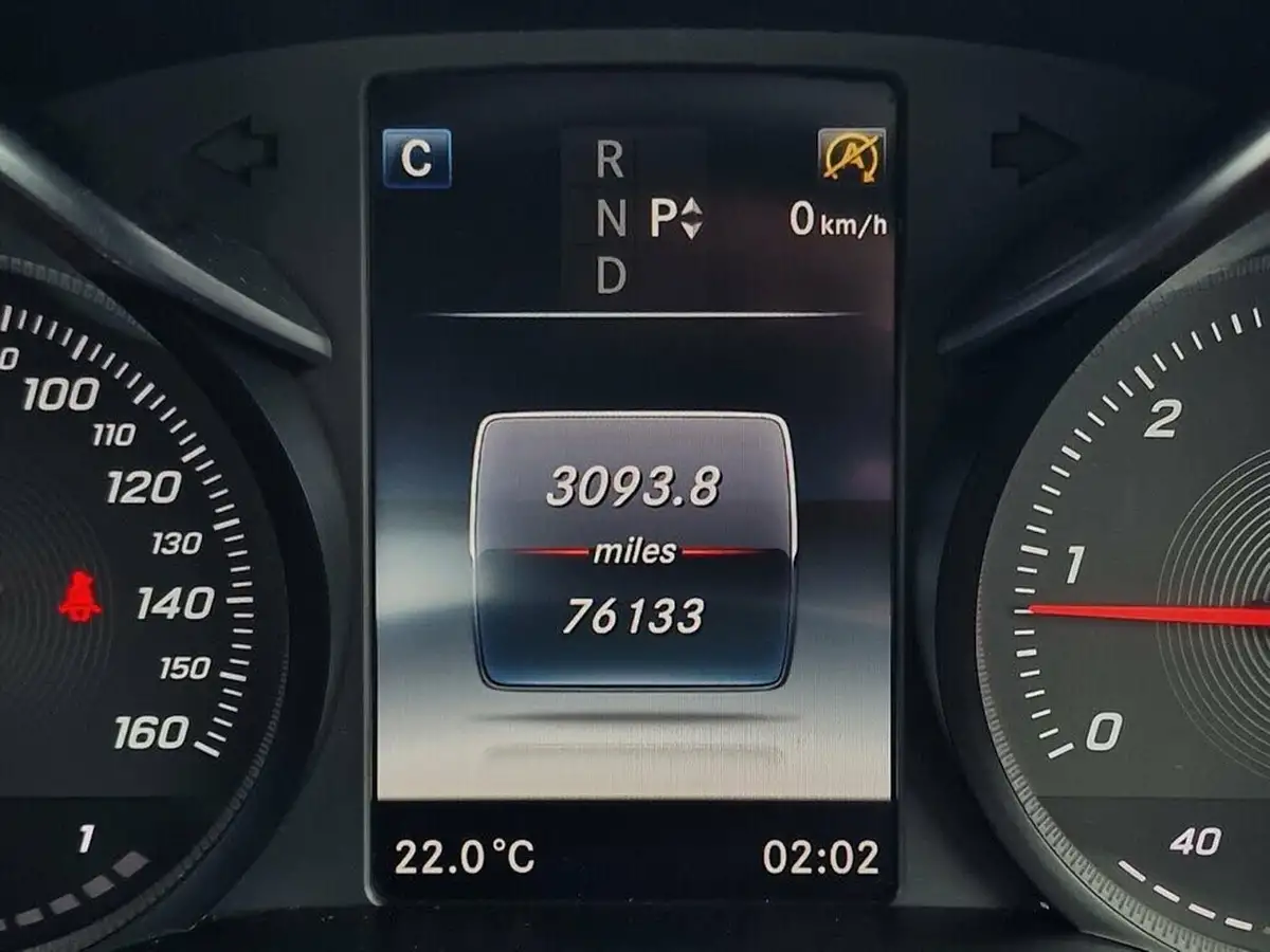 2016-mercedes-benz-c-class-21d-c250d-amg-line-204ps-premiumss-saloon-4d-auto-big-10