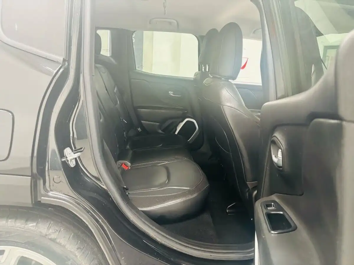 2015-jeep-renegade-14-limited-138bhp-big-20