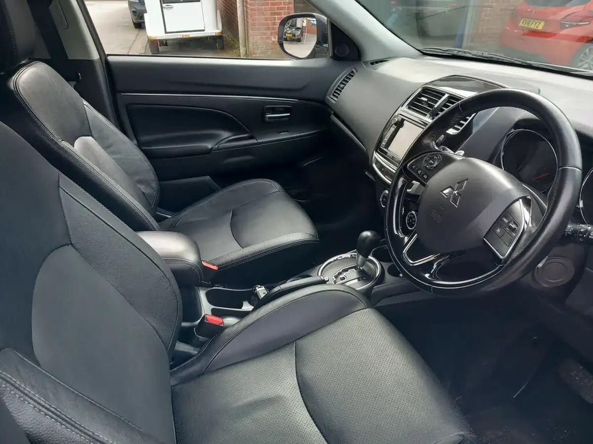 2015-mitsubishi-asx-22di-d-zc-h-big-8