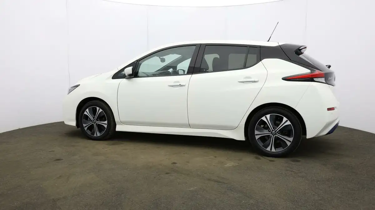 2021-nissan-leaf-e-n-connecta-big-59