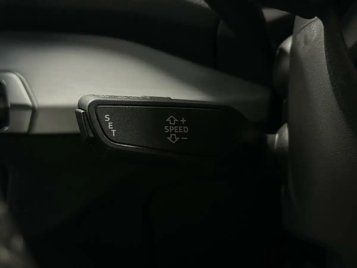 2019-audi-q2-10-30-tfsi-s-line-big-11
