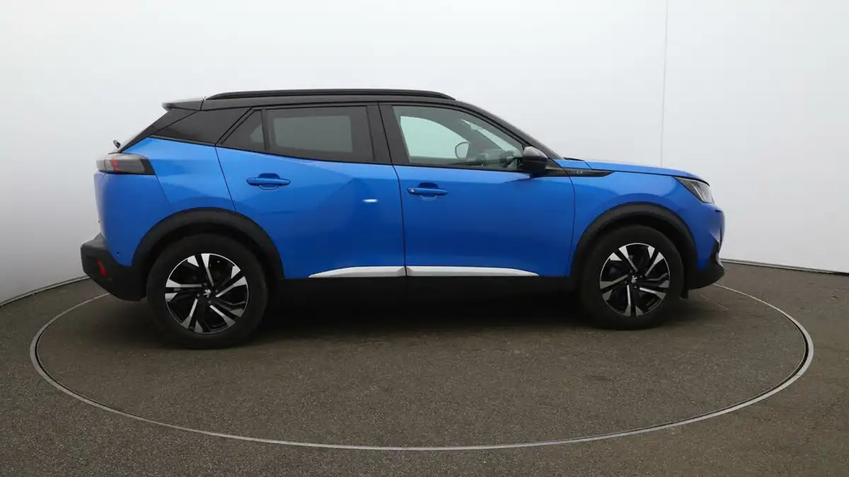 2021-peugeot-2008-suv-e-gt-big-41