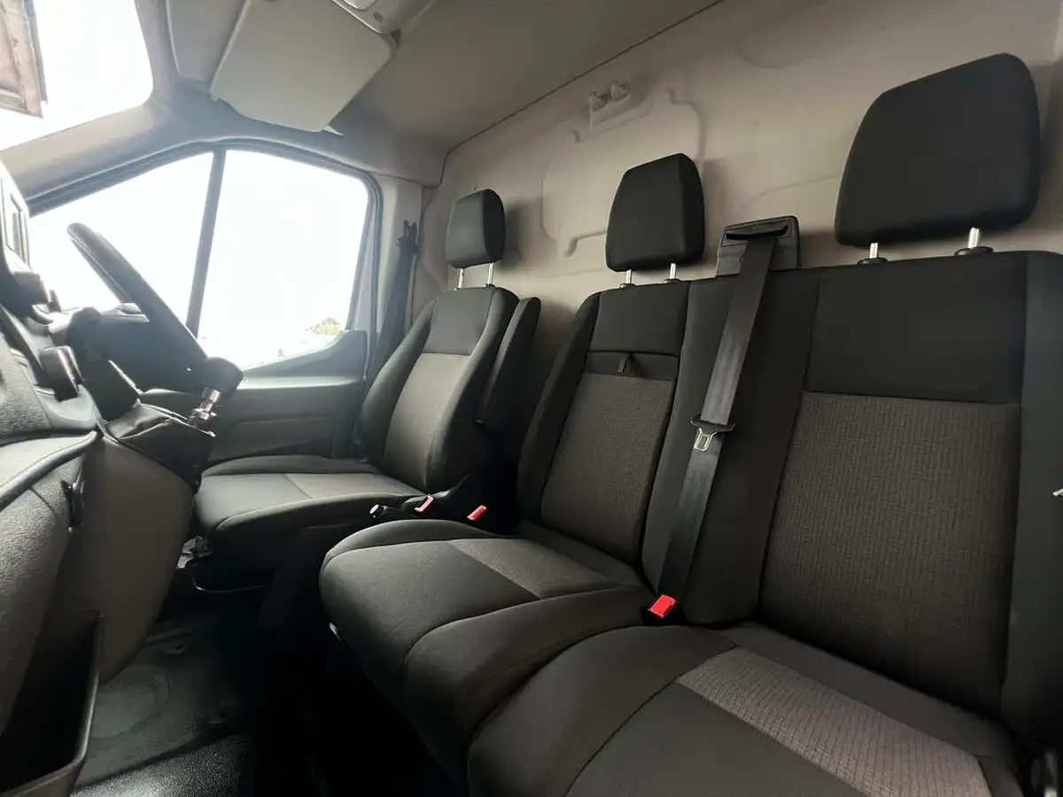 2023-ford-transit-big-11