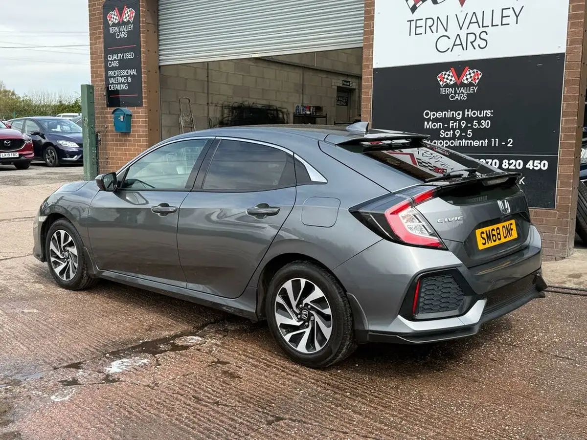 2018-honda-civic-10-vtec-turbo-se-126ps-hatchback-5d-big-12