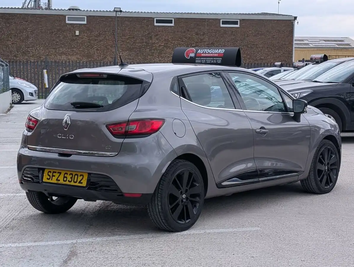 2014-renault-clio-15dci-dynamique-s-medianav-edc-auto-big-6