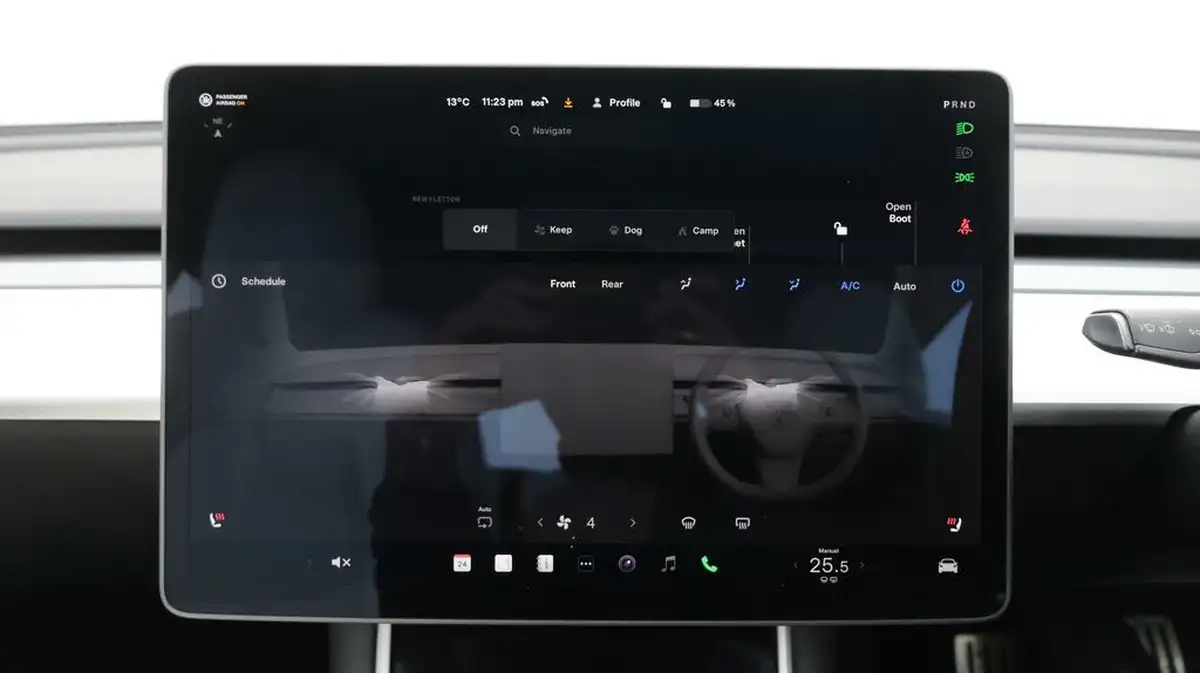 2020-tesla-model-3-e-performance-big-12