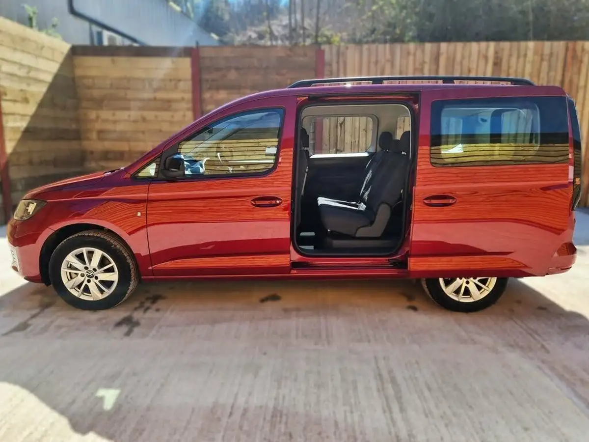 2023-volkswagen-caddy-15-tsi-maxi-life-big-9