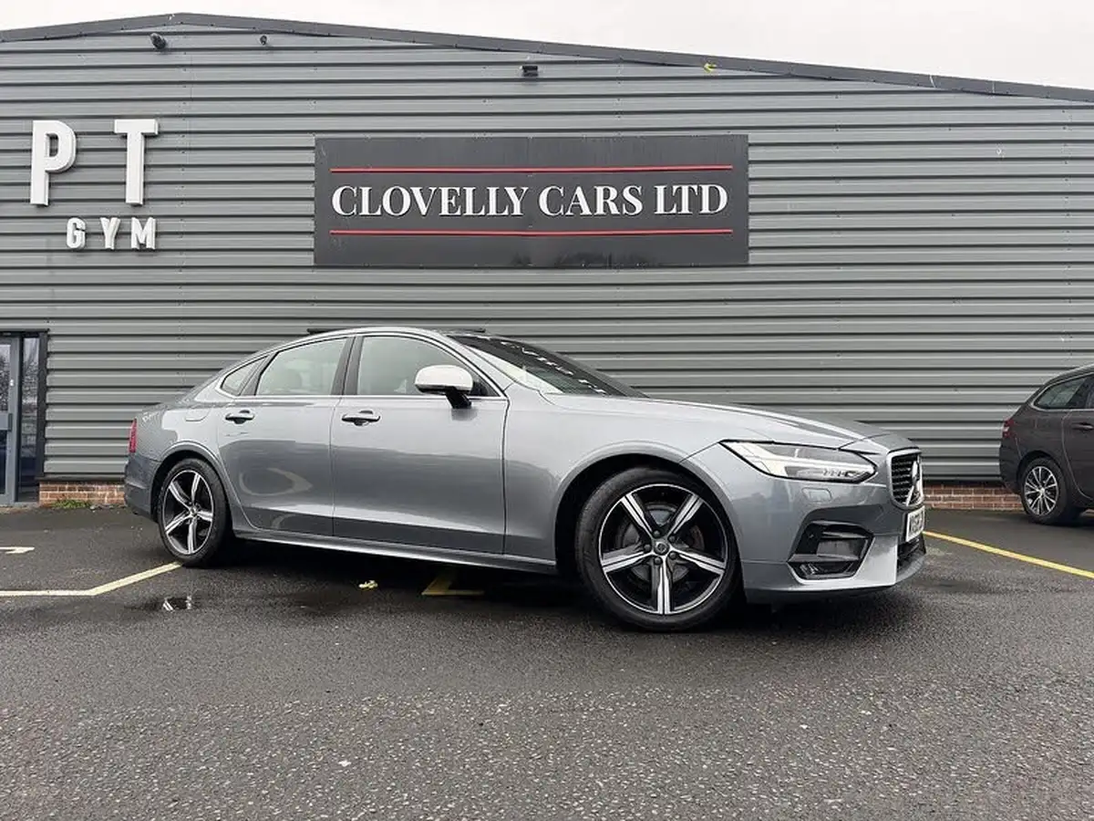 2018-volvo-s90-20td-d4-r-design-big-0