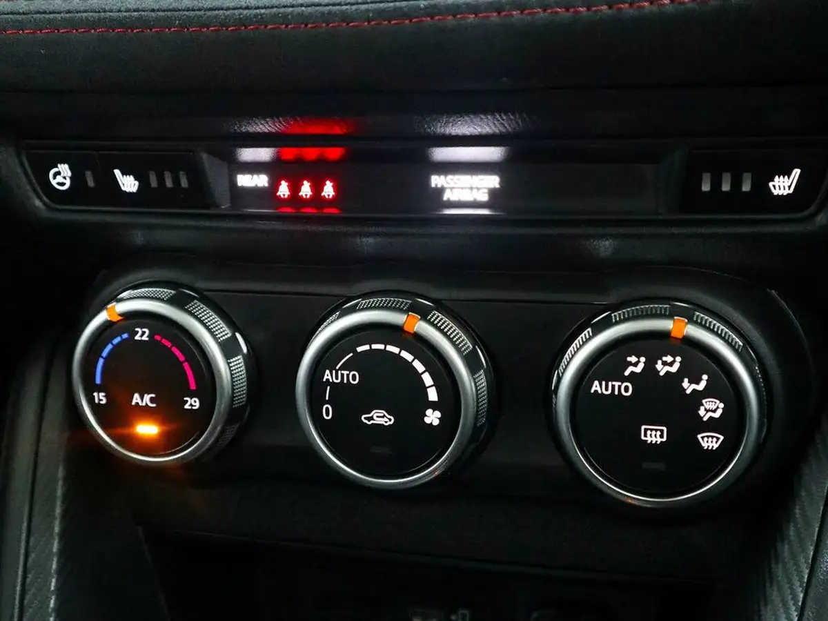 2024-mazda-mazda2-15-skyactiv-g-homura-aka-big-33