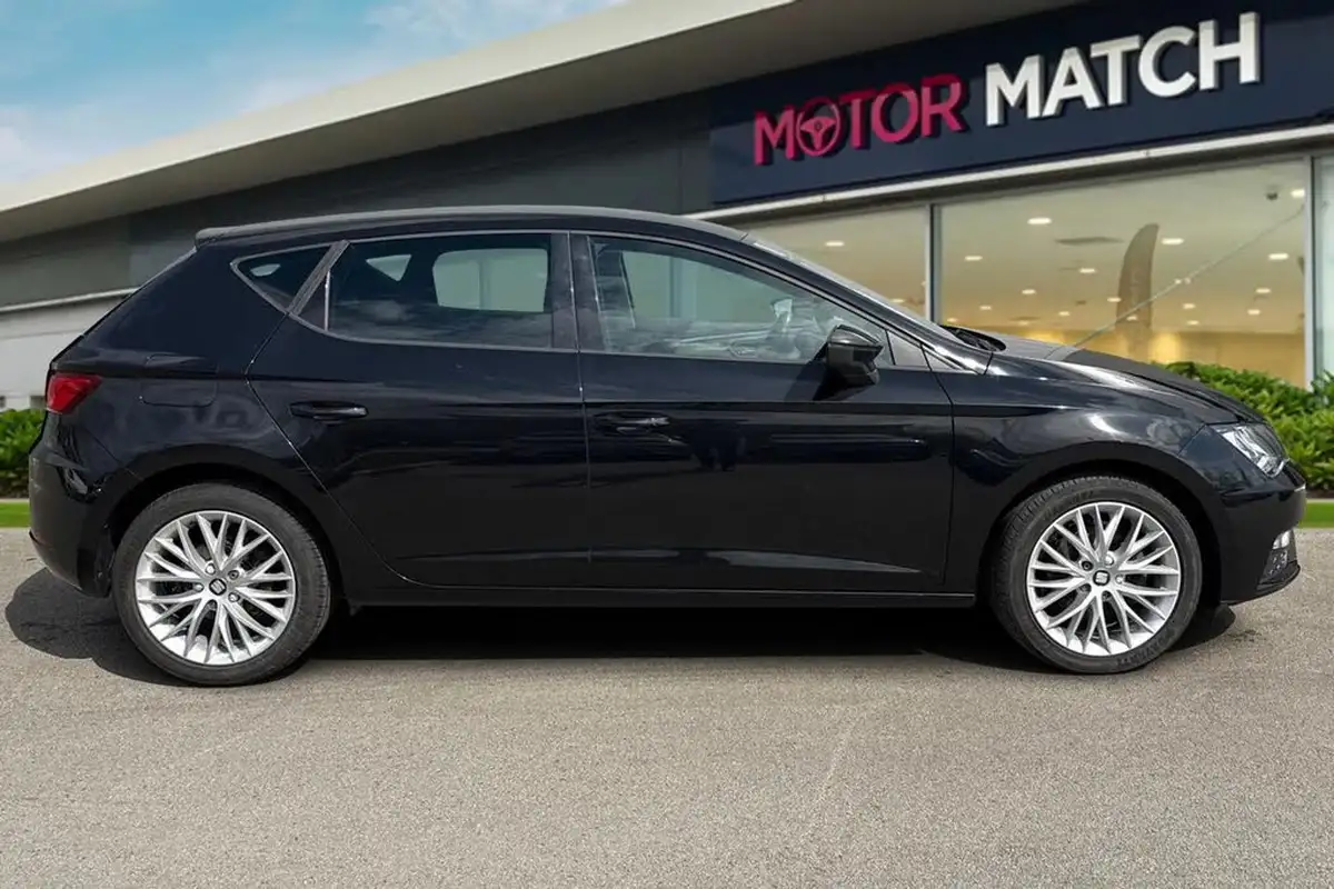 2019-seat-leon-16tdi-se-dynamic-ss-hatchback-big-2
