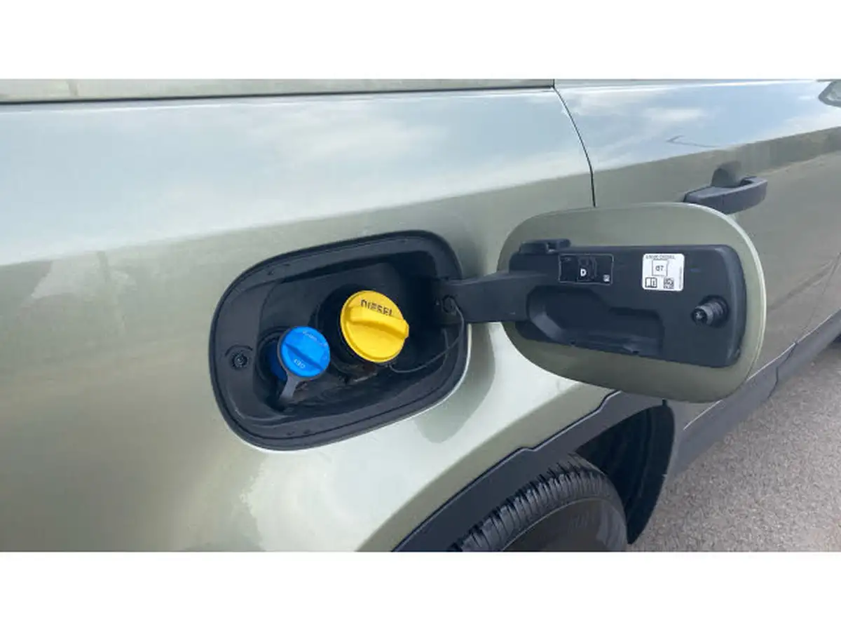 2020-land-rover-110-defender-20-d240-s-110-big-27