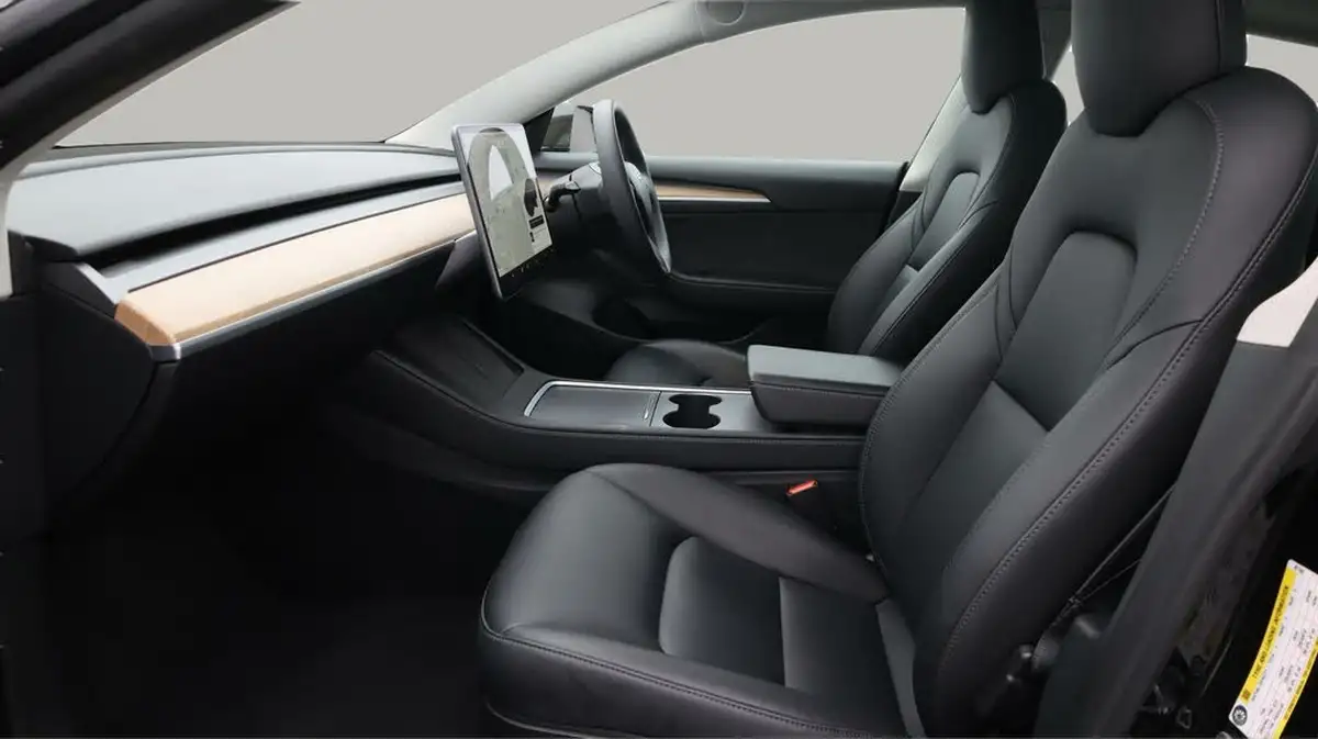 2021-tesla-model-3-e-long-range-awd-big-14