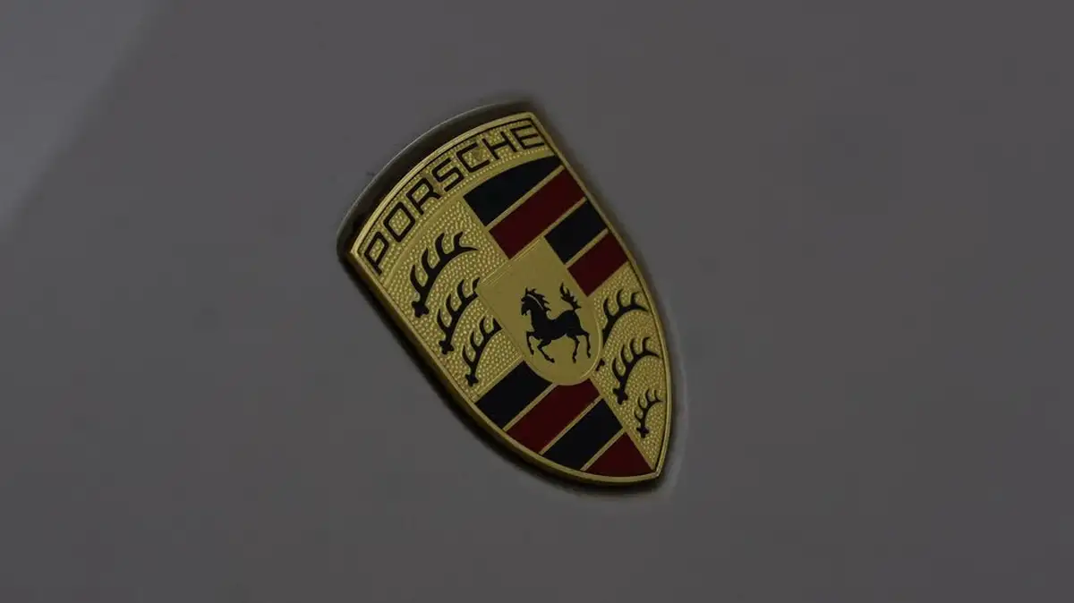 2021-porsche-taycan-e-4s-571ps-performance-battery-plus-big-20