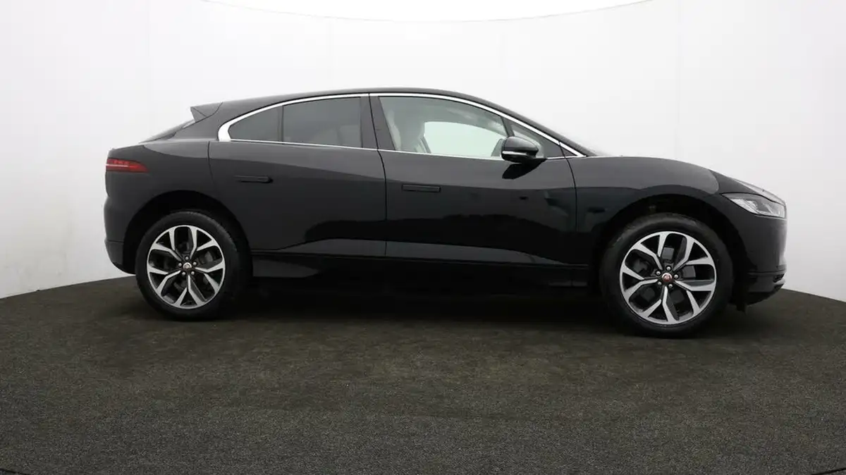 2021-jaguar-i-pace-ev400-hse-big-35