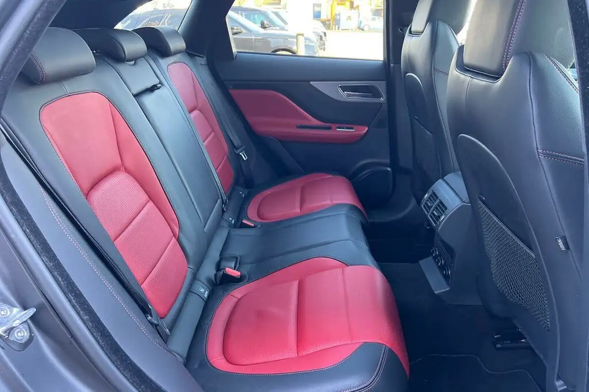 2019-jaguar-f-pace-20-i4d-chequered-flag-180ps-big-29