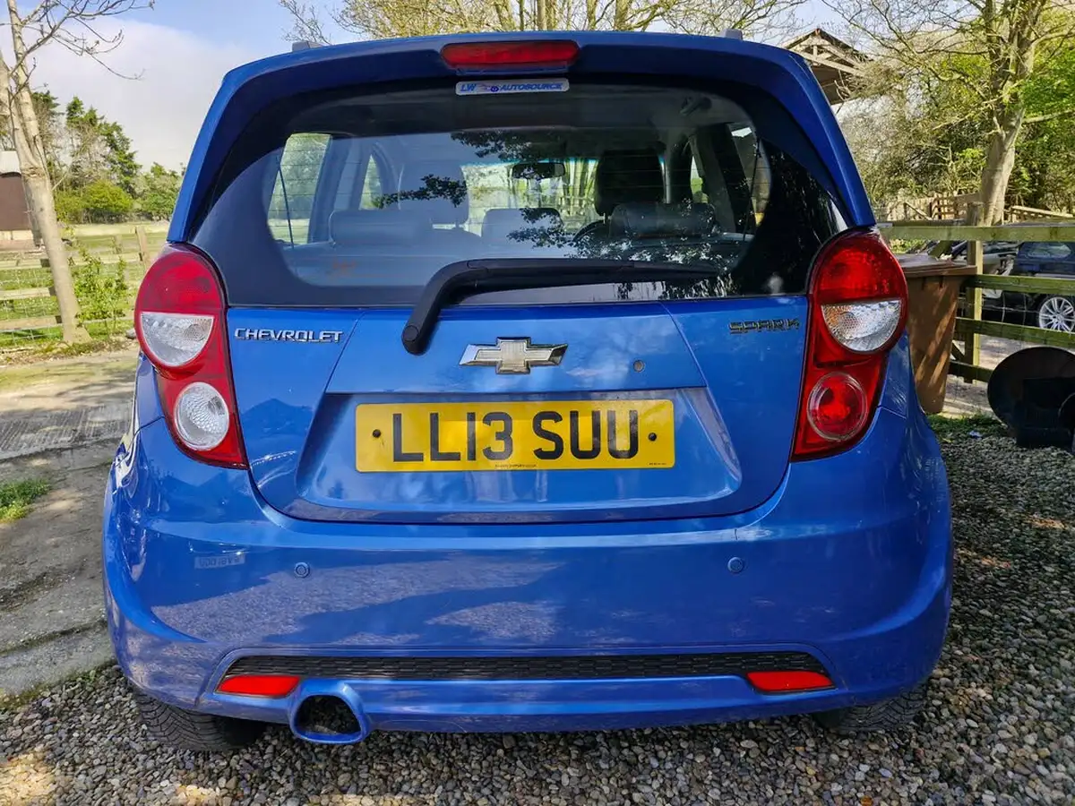 2013-chevrolet-spark-12-ltz-big-4