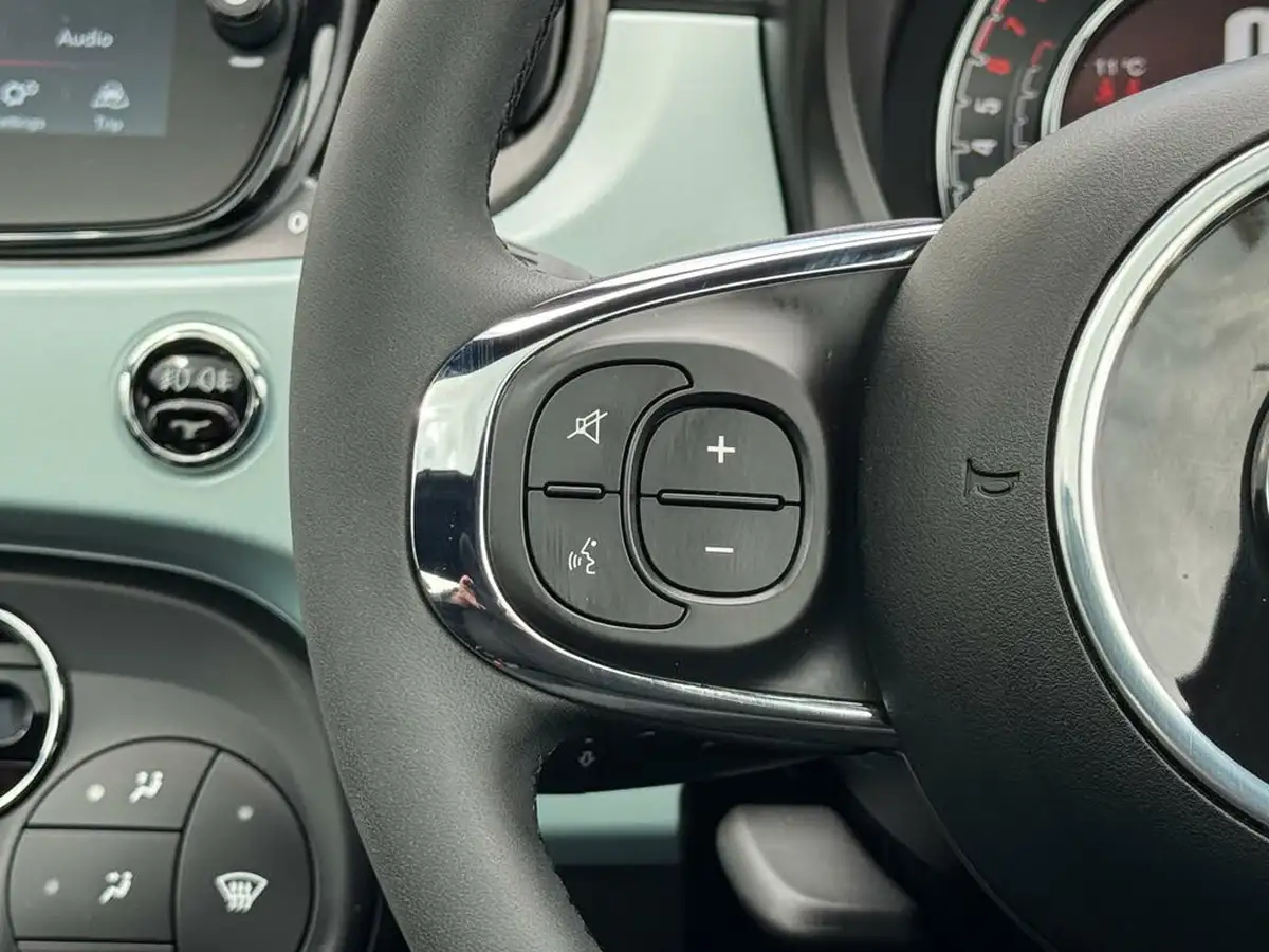 2024-fiat-500-10-top-big-22
