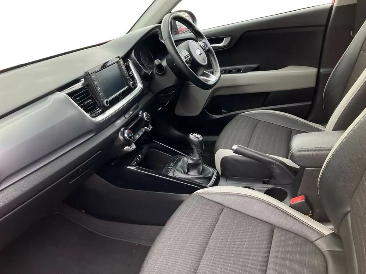 2019-kia-stonic-10-t-gdi-3-big-5
