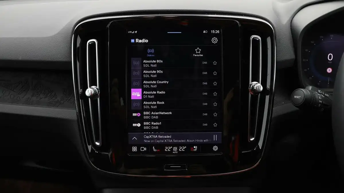 2023-volvo-xc40-e-twin-recharge-plus-big-10