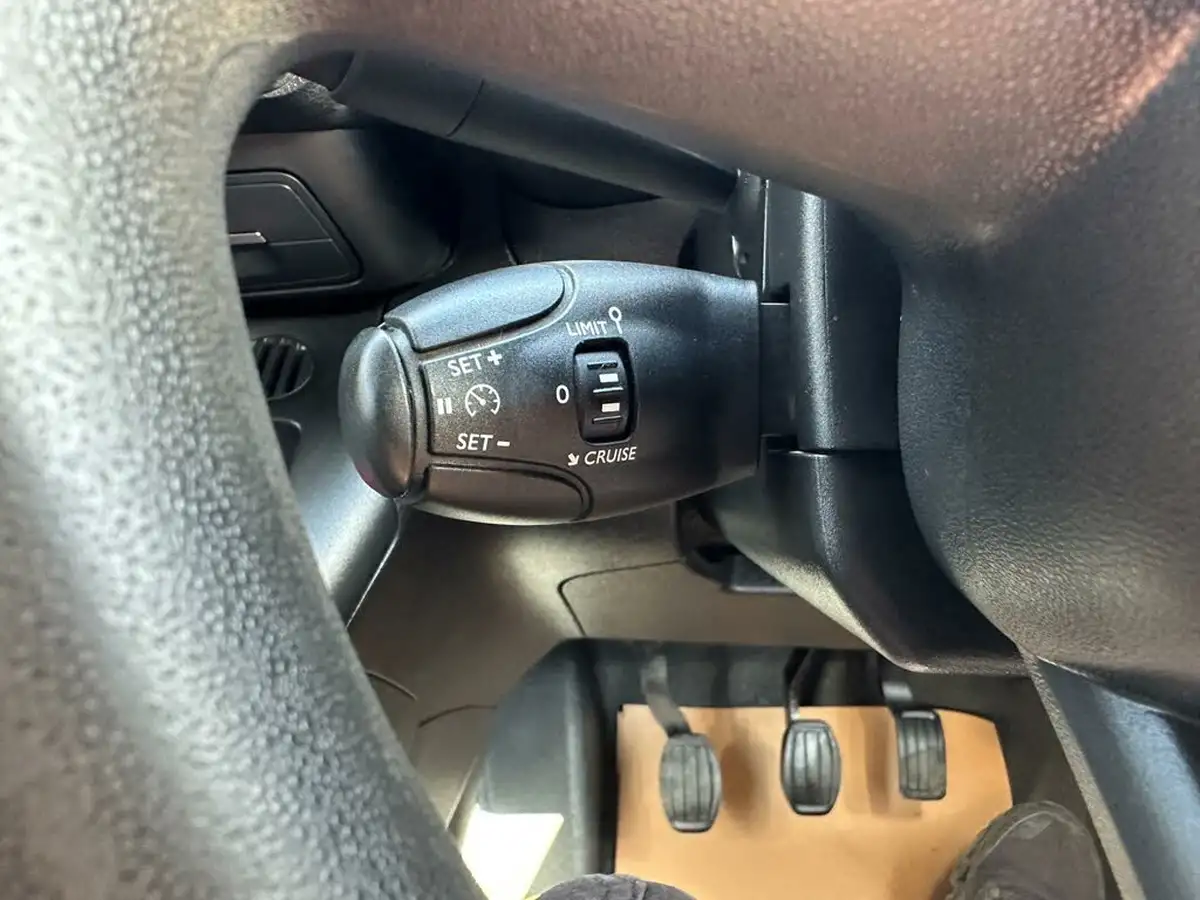 2020-citroen-berlingo-15bluehdi-1000-enterprise-100pseu6dt-e-ss-panel-big-17