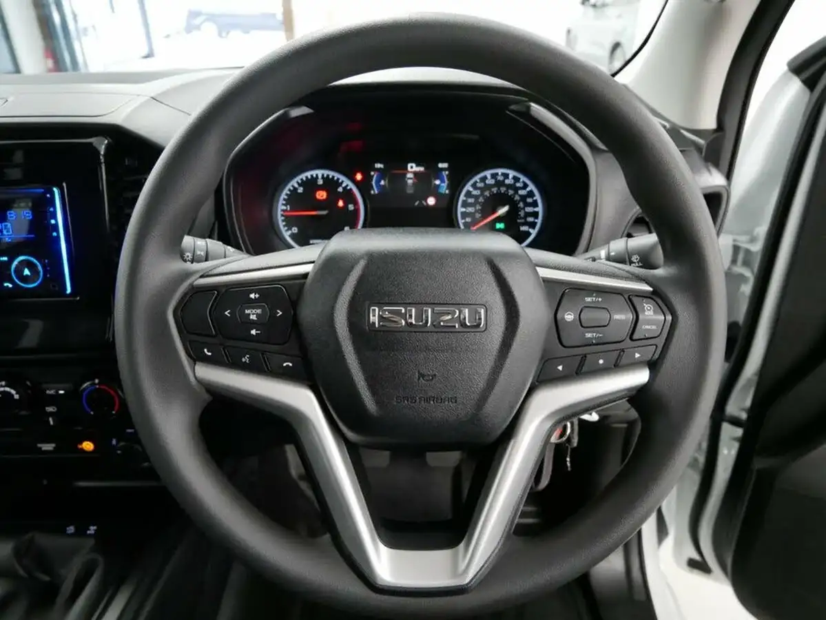 2024-isuzu-d-max-19td-utility-4x4-single-rear-differential-lock-big-11