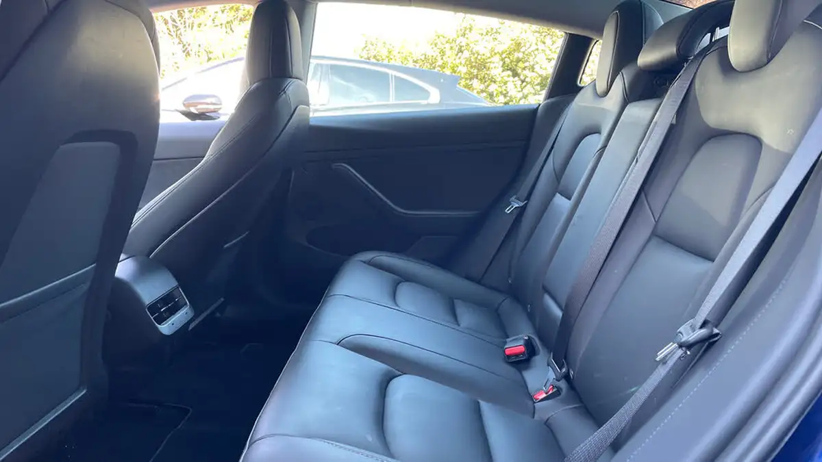2021-tesla-model-3-e-long-range-awd-big-13