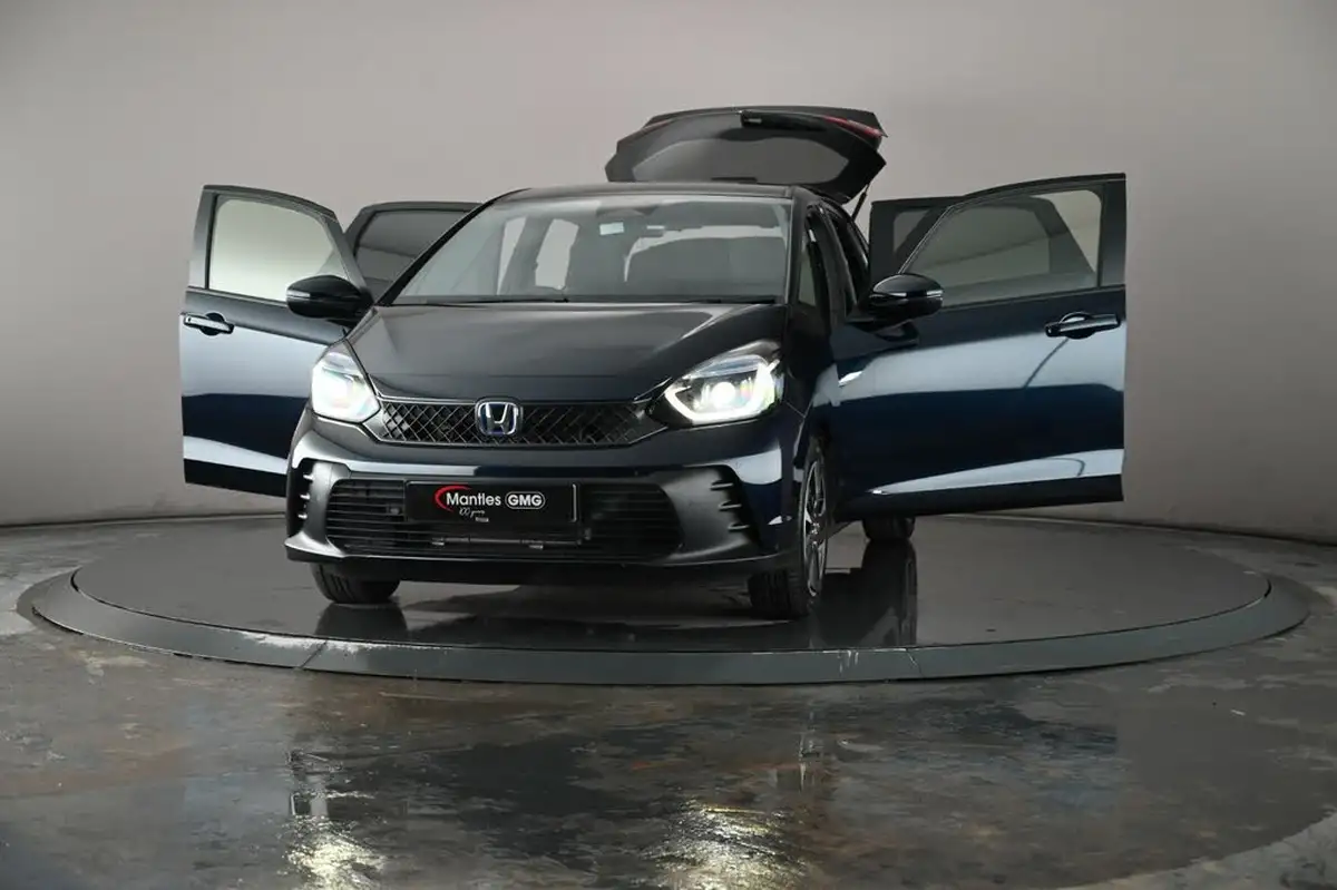 2025-honda-jazz-15-i-mmd-advance-big-39