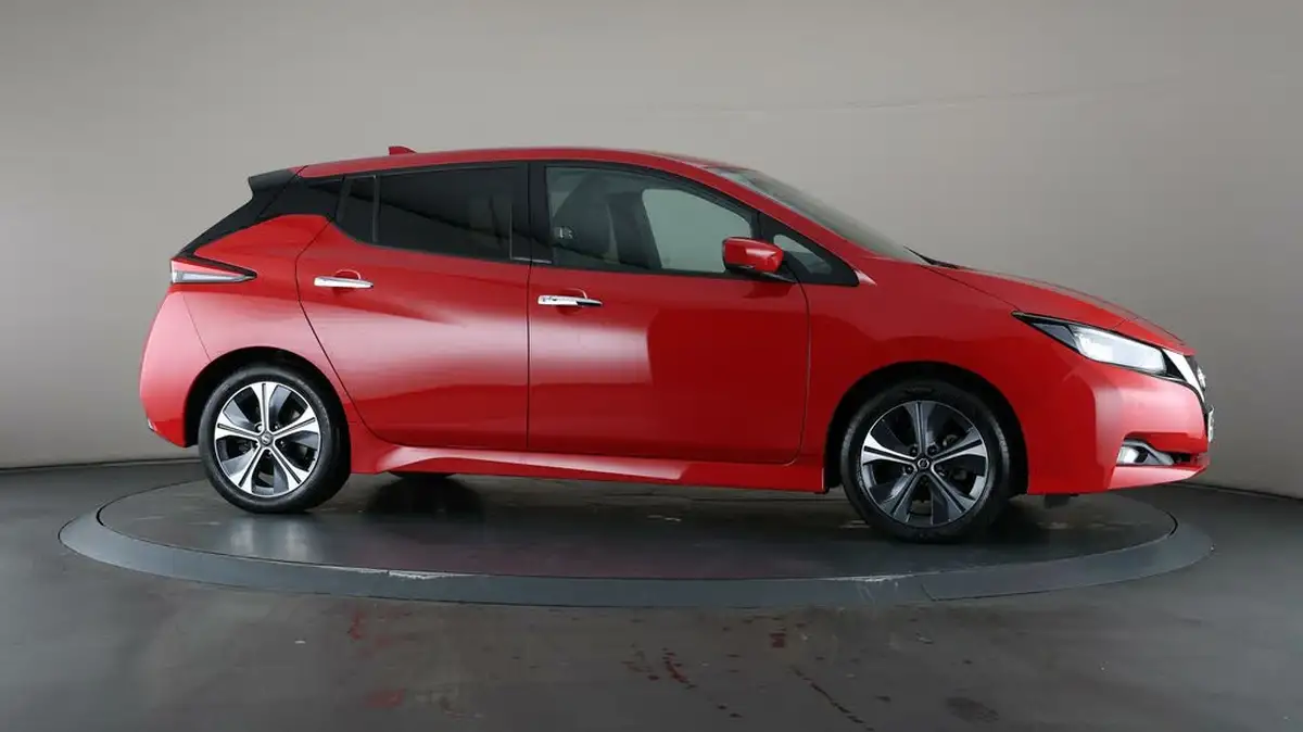 2022-nissan-leaf-e-tekna-big-50