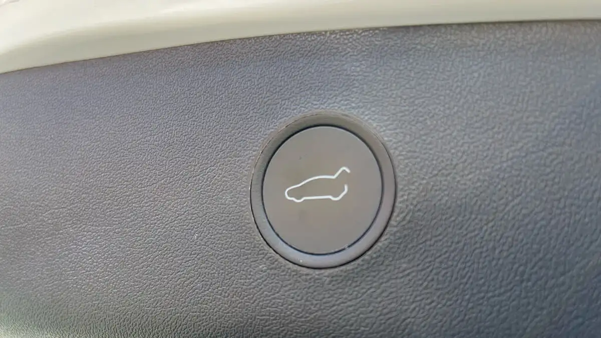 2021-tesla-model-3-e-standard-plus-big-22