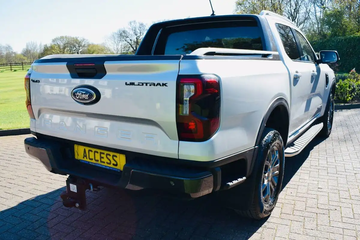 2024-ford-ranger-20-ecoblue-wildtrak-double-cab-205pseu6d-big-6