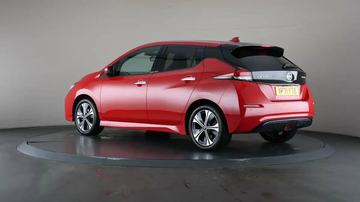 2022-nissan-leaf-e-tekna-big-5