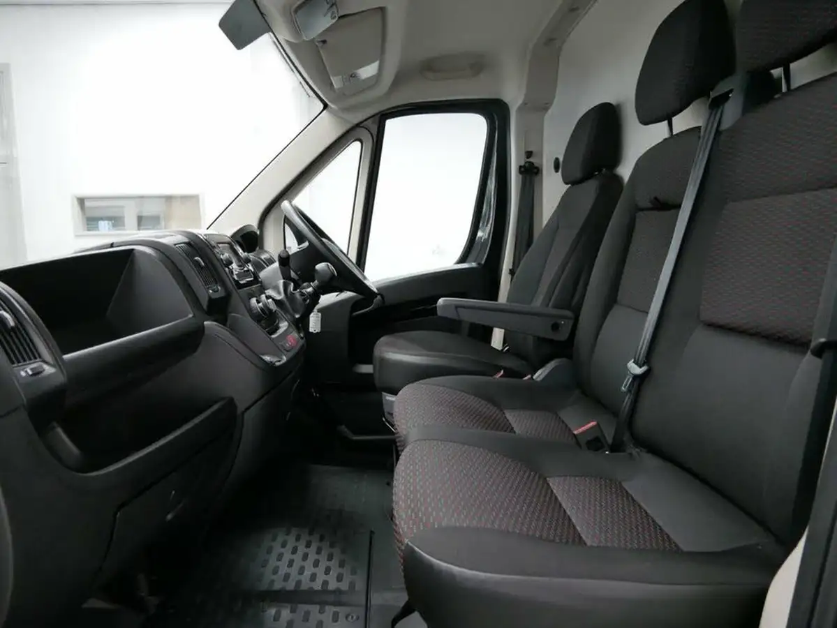 2021-peugeot-boxer-22-bluehdi-professional-335-l3-h2-140bhpeu6dt-panel-big-18