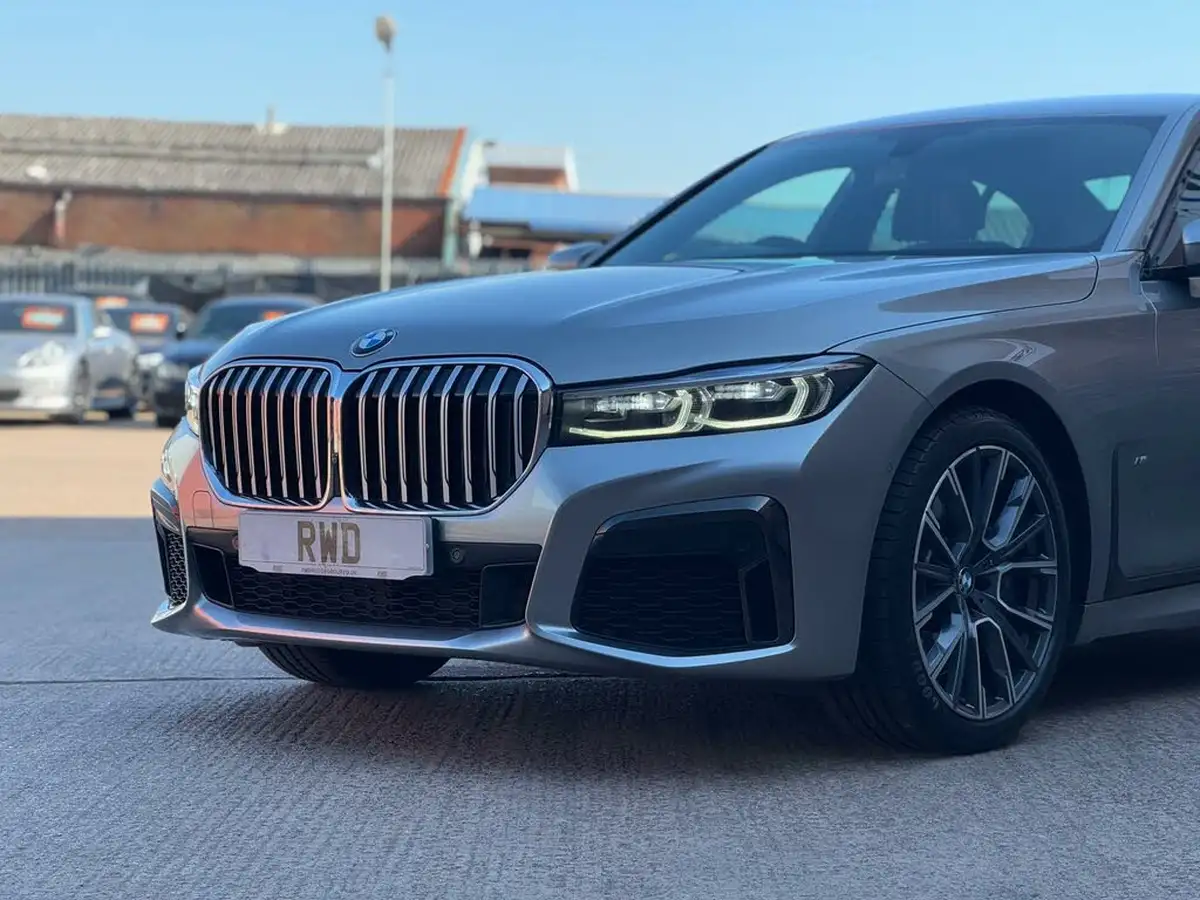 2019-bmw-7-series-30td-730d-m-sport-steptronic-big-51
