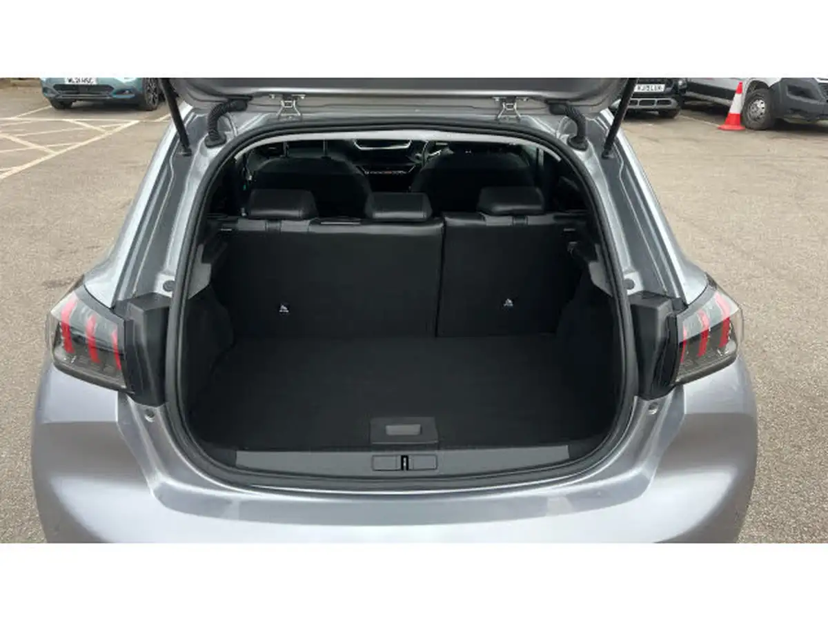 2022-peugeot-208-e-allure-premium-big-3