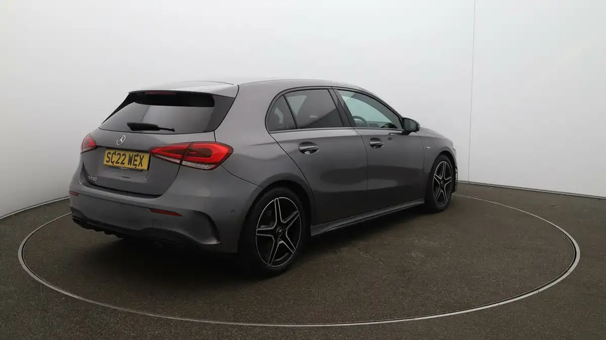 2022-mercedes-benz-a-class-13-a200-amg-line-executive-edition-hatchback-5d-7g-dct-big-46